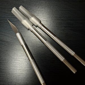 Taille qalam - cutter gris